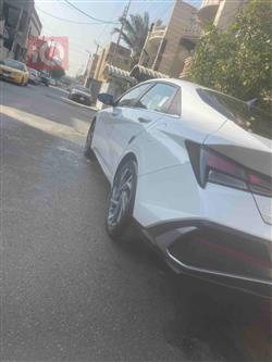 هیوندای ئەلەنترا